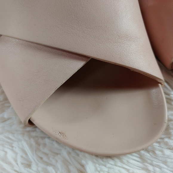 Everlane The Form Crossover Sandal - Picture 4 of 7